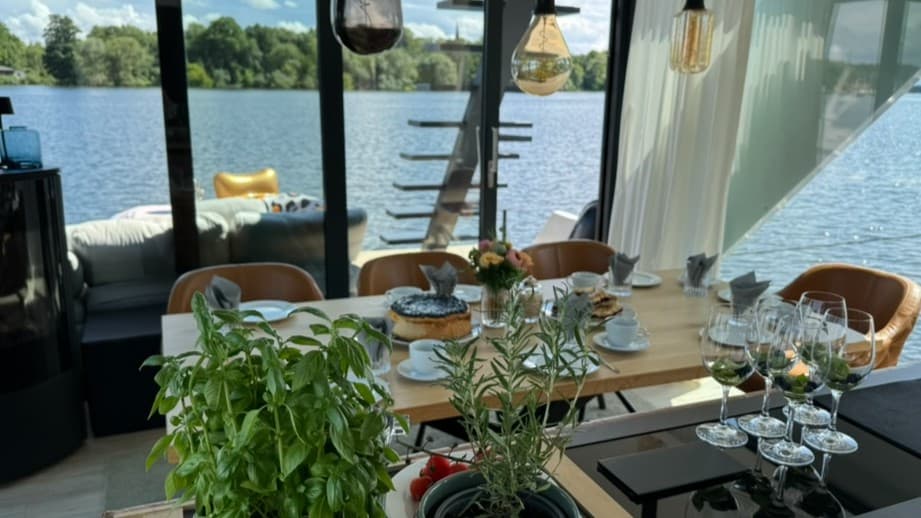 Haus im See Werder Bild 4