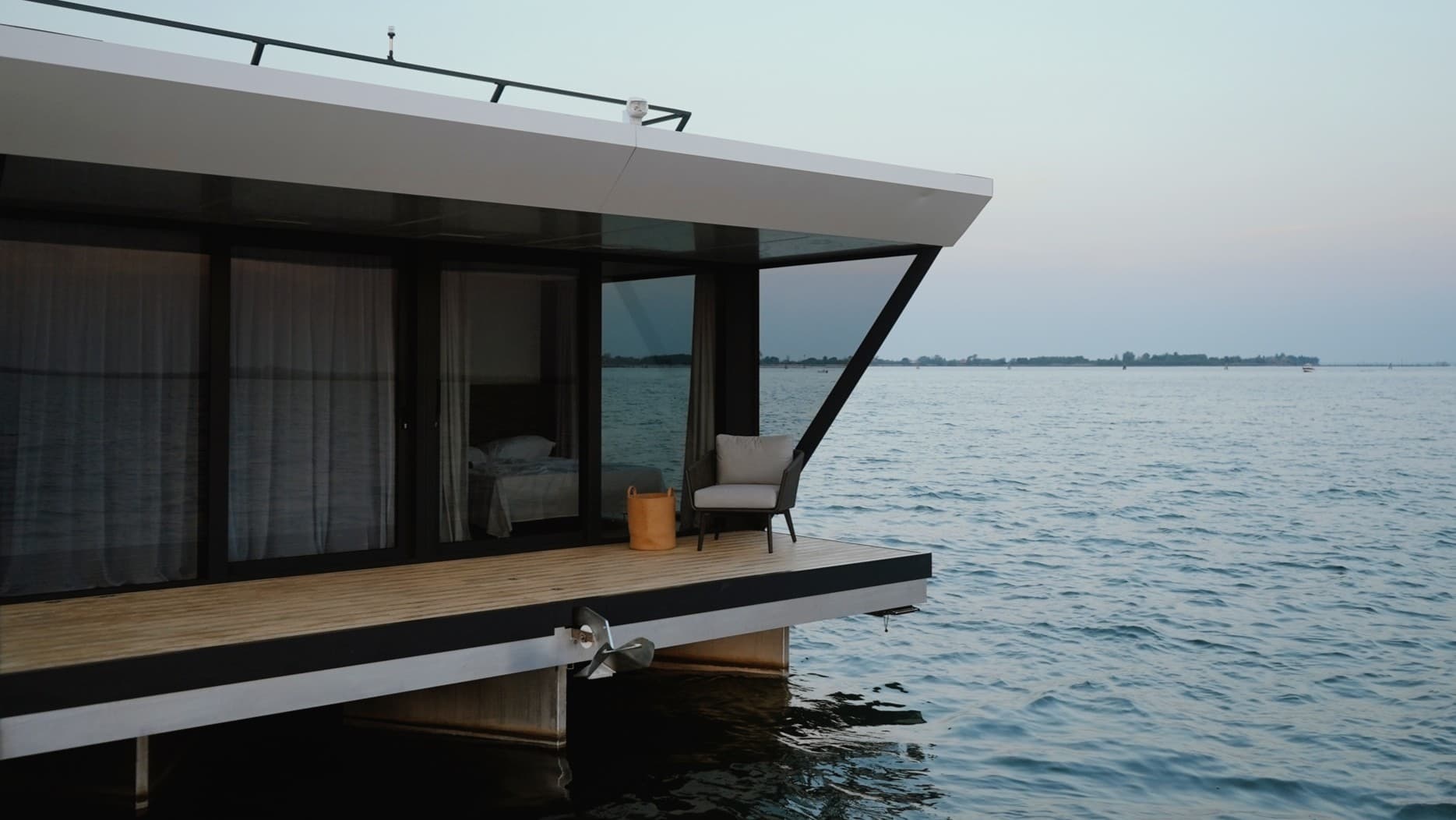 SolarYacht VENEDIG Bild 2